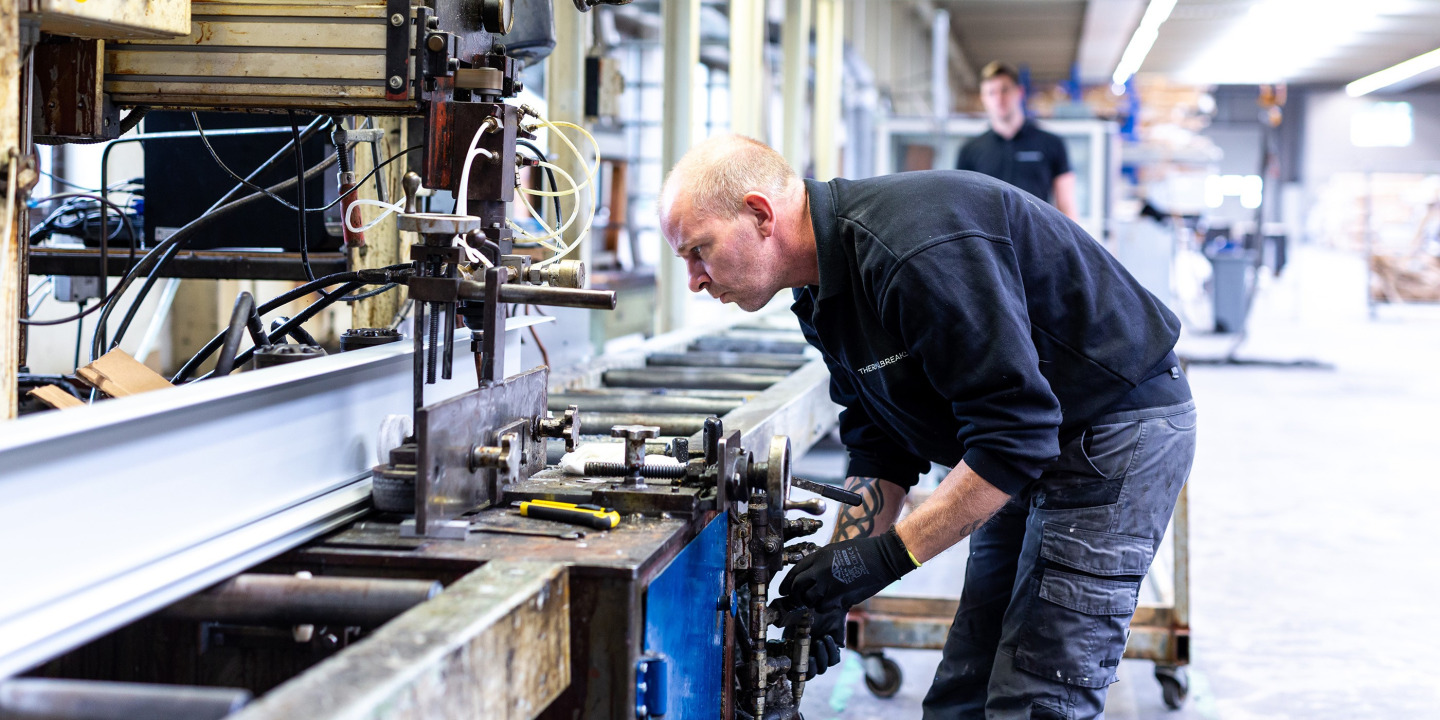 Vacature productiemedewerker profielisolatie